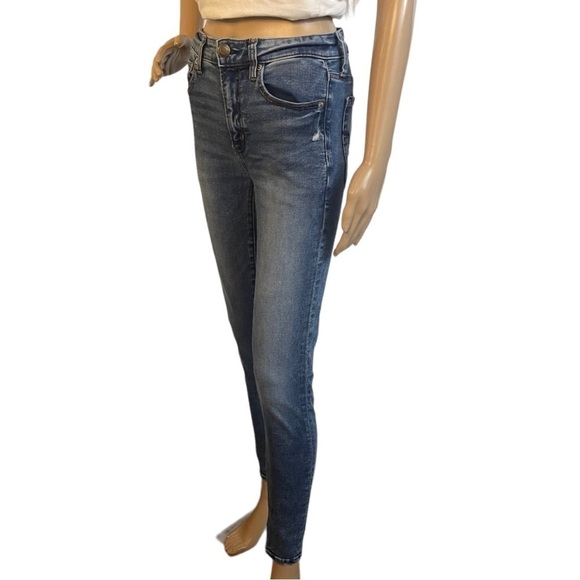 American Eagle Next Level High Rise Skinny Jegging - Picture 5 of 13